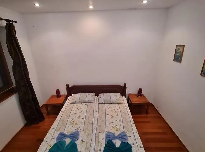 Am Schwarzen Villa *